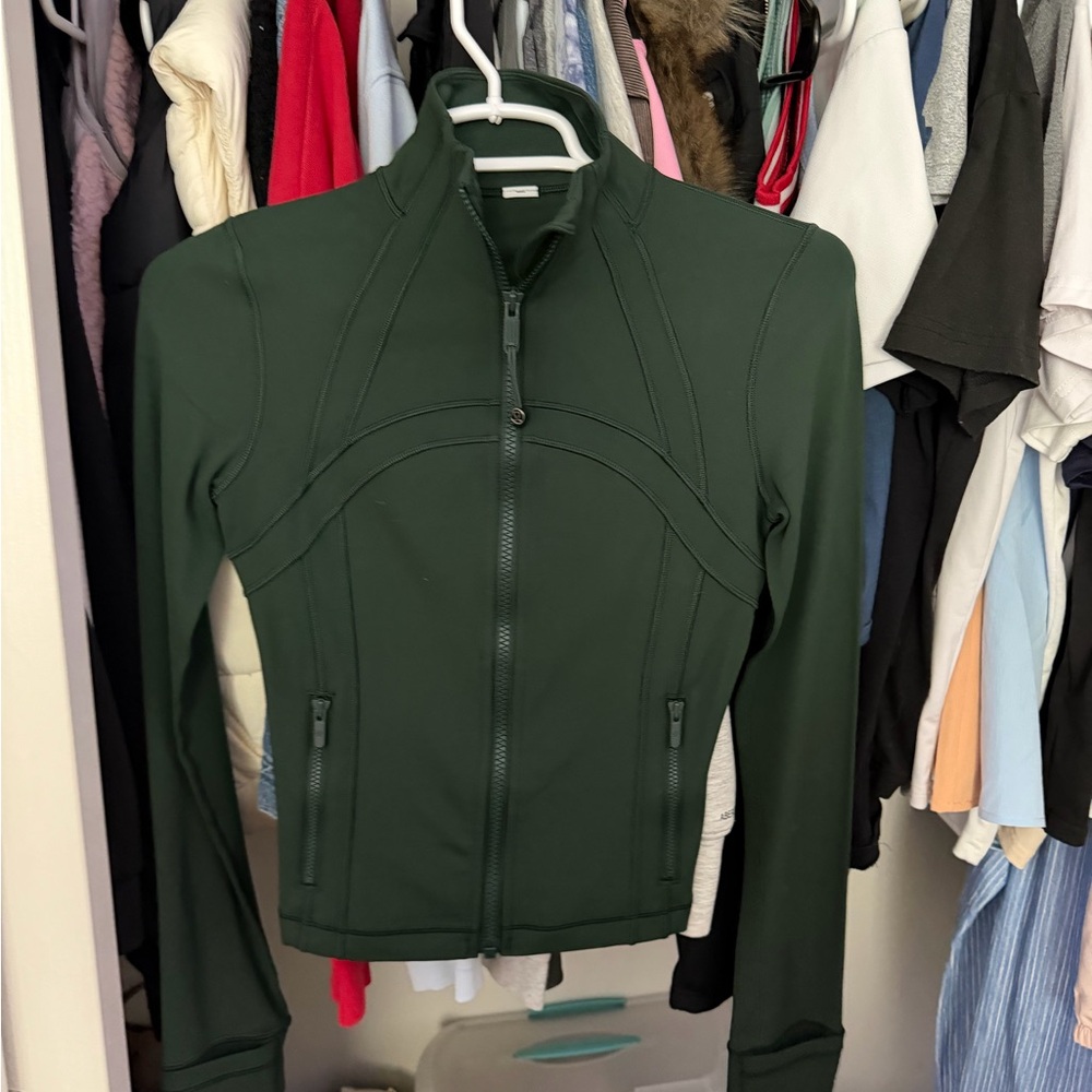 Lululemon define cropped Hunter Green Jacket